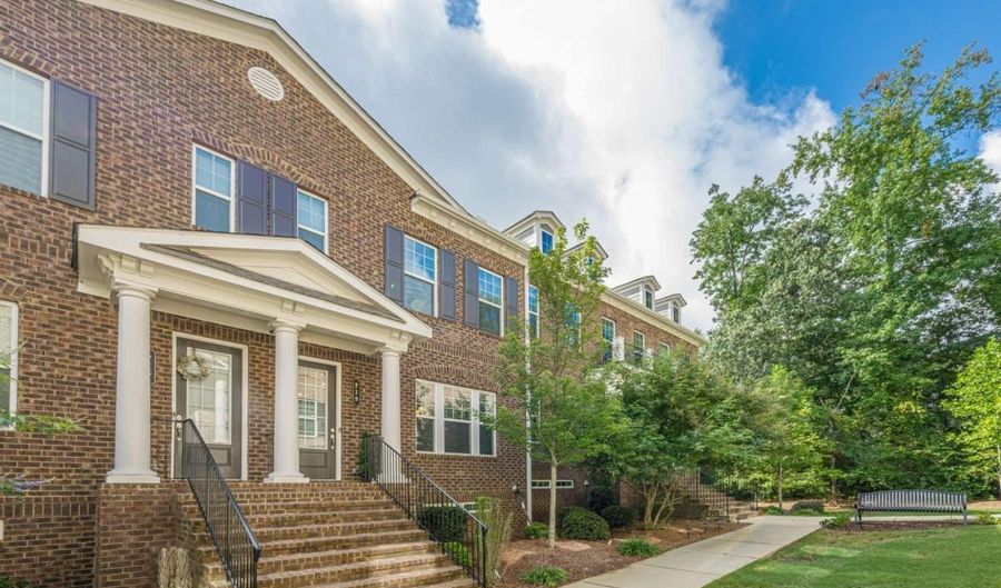 719 Topsail, Alpharetta, GA 30005 - 2 Beds, 4 Bath