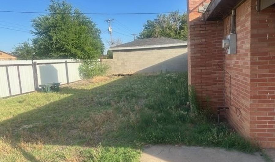 606 NW 14th St, Andrews, TX 79714 - 3 Beds, 2 Bath
