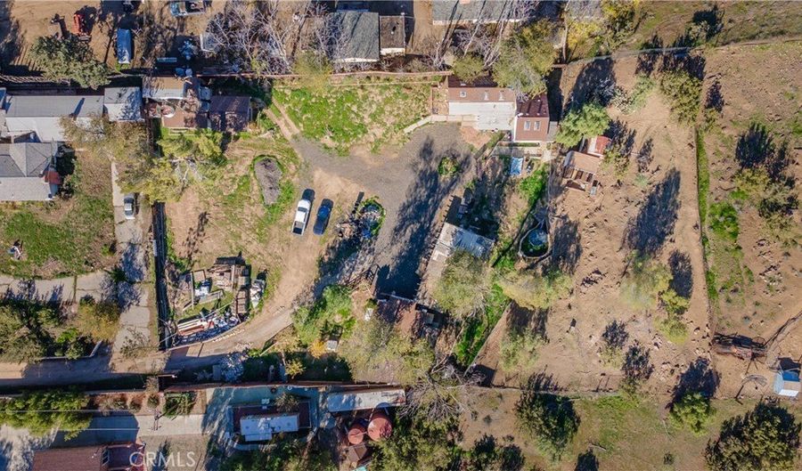 33134 Agua Dulce Cyn, Agua Dulce, CA 91390 - 1 Beds, 1 Bath