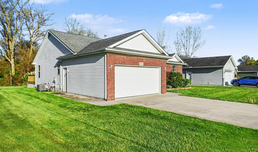 9533 Amy Rd, Algonac, MI 48001 - 3 Beds, 2 Bath