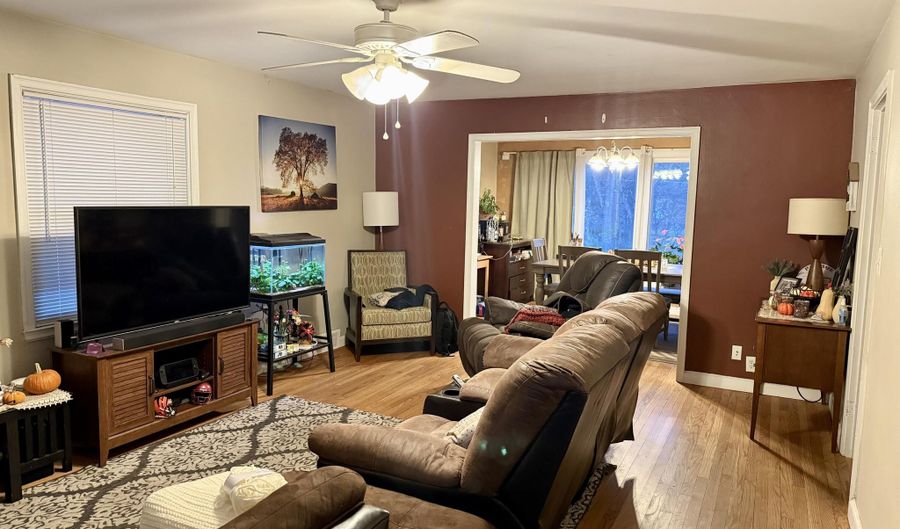 330 Franklin Ave, Ames, IA 50014 - 4 Beds, 2 Bath