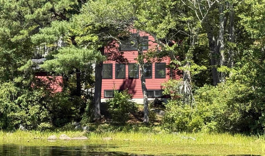 14 Big Rock Ln, Barrington, NH 03825 - 1 Beds, 2 Bath