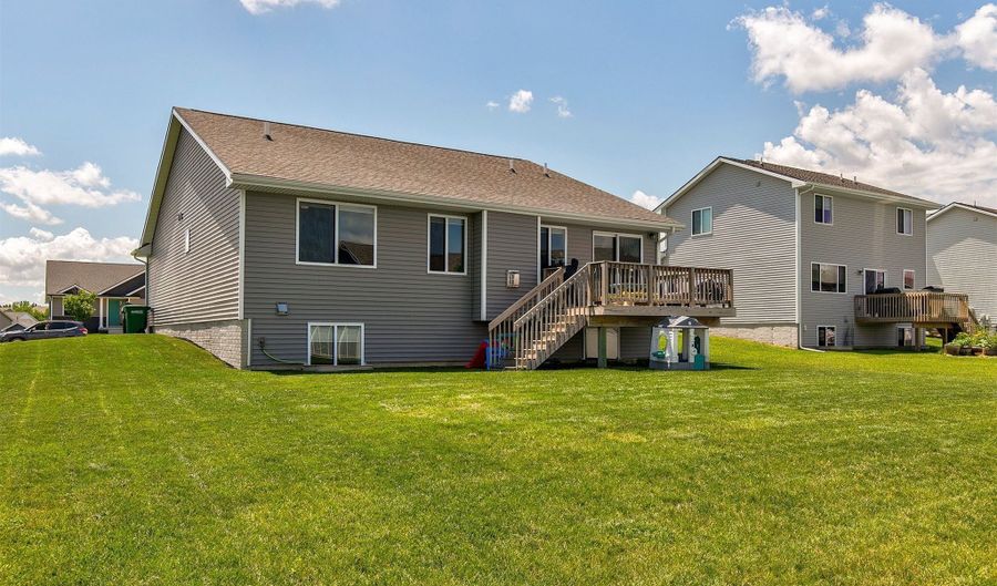 2706 NW 23rd St, Ankeny, IA 50023 - 3 Beds, 2 Bath