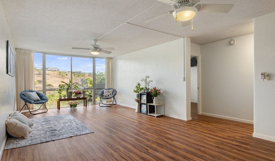 98-707 Iho Pl 2102, Aiea, HI 96701 - 2 Beds, 2 Bath