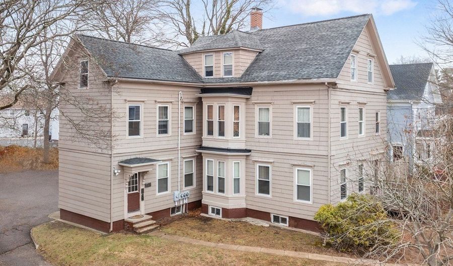 121 County St, Attleboro, MA 02703 - 6 Beds, 3 Bath