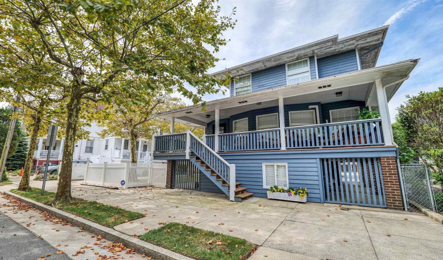 16 N Aberdeen, Atlantic City, NJ 08401 - 4 Beds, 4 Bath