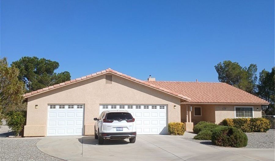 14639 Havasu Ln, Apple Valley, CA 92307 - 3 Beds, 2 Bath