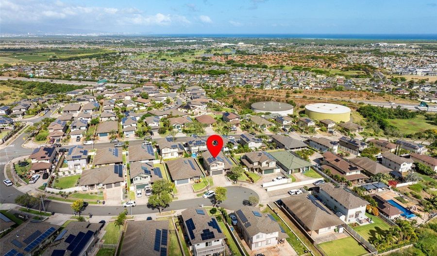 92-546 Hoanu St, Kapolei, HI 96707 - 4 Beds, 3 Bath