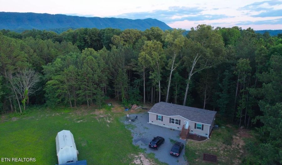 177 Lifestyle Way, Benton, TN 37307 - 3 Beds, 2 Bath