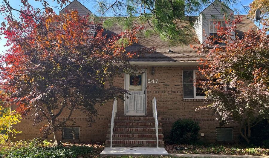 247 SERPENTINE Dr, Bayville, NJ 08721 - 3 Beds, 2 Bath