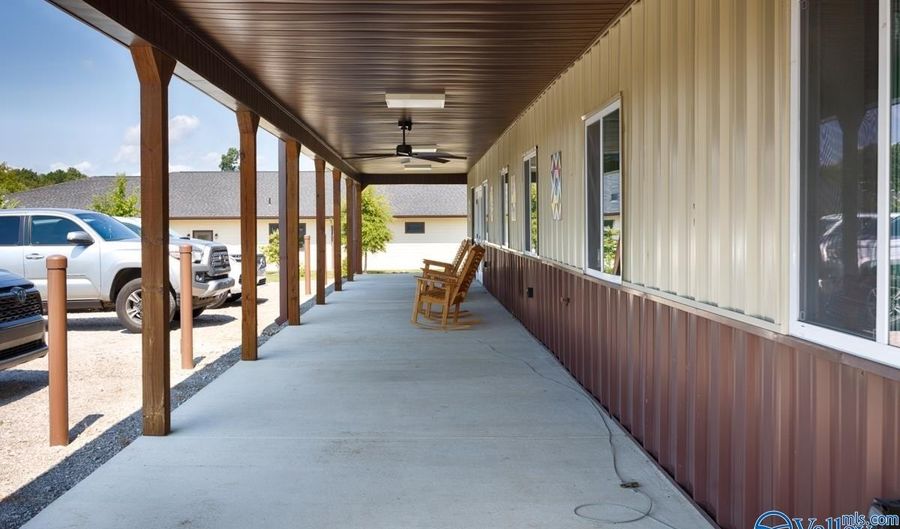 25561 Main St, Ardmore, TN 38449 - 0 Beds, 2 Bath