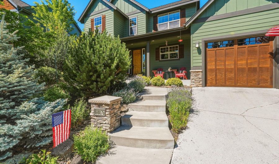 60875 Goldenwood Loop, Bend, OR 97702 - 4 Beds, 3 Bath