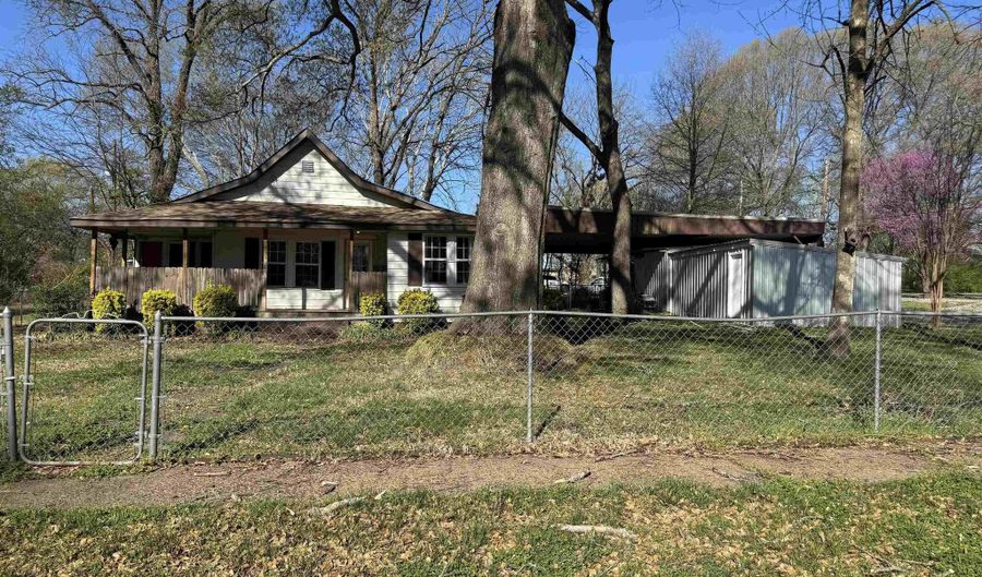 405 N Elm St, Bald Knob, AR 72010 - 2 Beds, 1 Bath