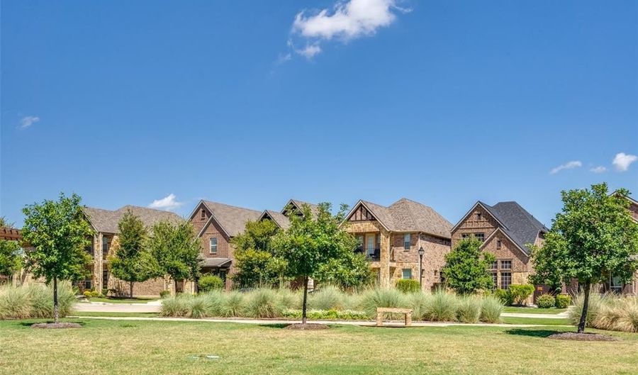 616 Club Dr, Allen, TX 75013 - 3 Beds, 3 Bath