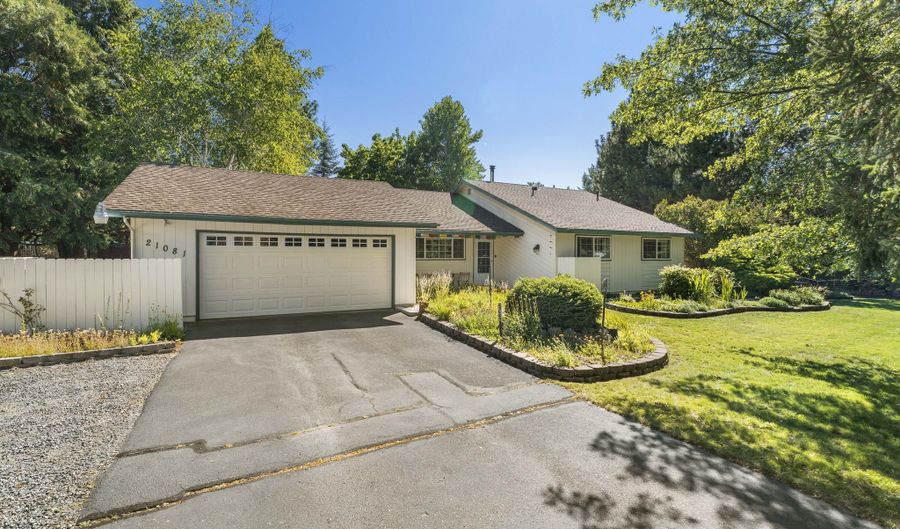 21081 Gardenia Ave, Bend, OR 97702 - 3 Beds, 2 Bath