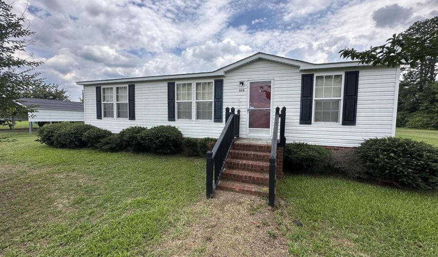 113 Carlyle Askew Dr, Ahoskie, NC 27910 - 3 Beds, 2 Bath
