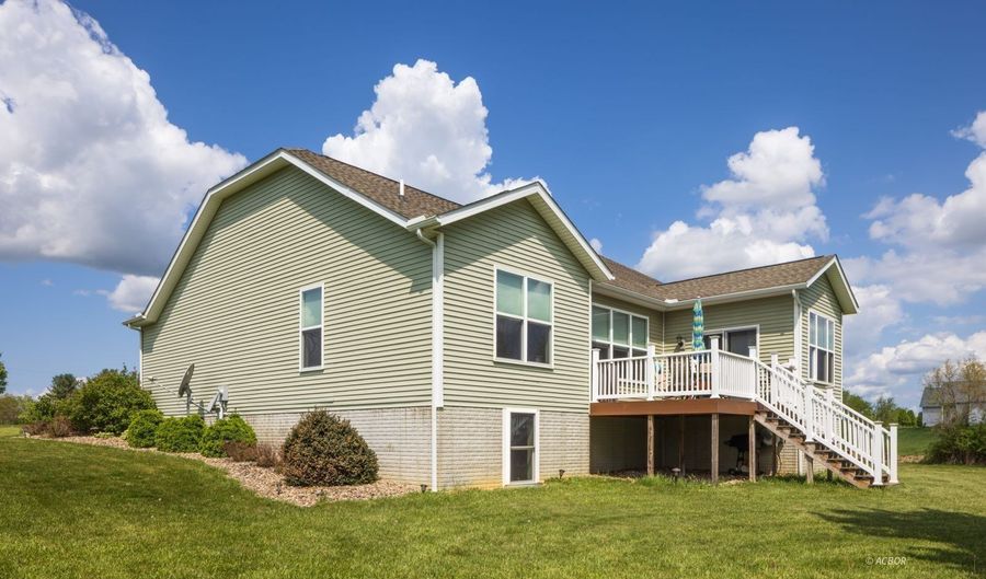 3028 Canterbury Ct, Albany, OH 45710 - 3 Beds, 2 Bath