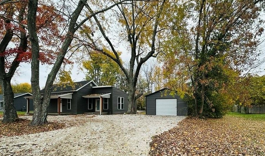 255 Church St, Austin, IN 47102 - 3 Beds, 2 Bath