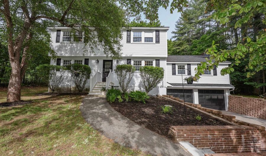 9 Northfield Rd, Amherst, NH 03031 - 4 Beds, 3 Bath
