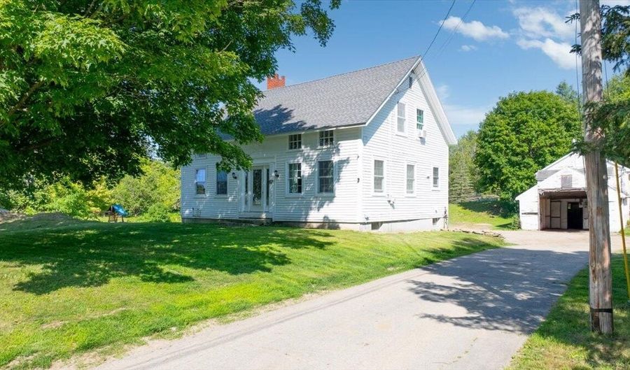 817 Riverside Dr, Augusta, ME 04330 - 3 Beds, 2 Bath