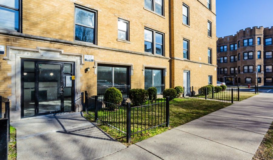 6949 S Paxton Ave 1B, Chicago, IL 60649 - 1 Beds, 1 Bath