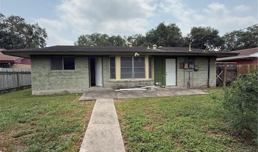 1005 Schallert Dr, Alice, TX 78332 - 3 Beds, 2 Bath