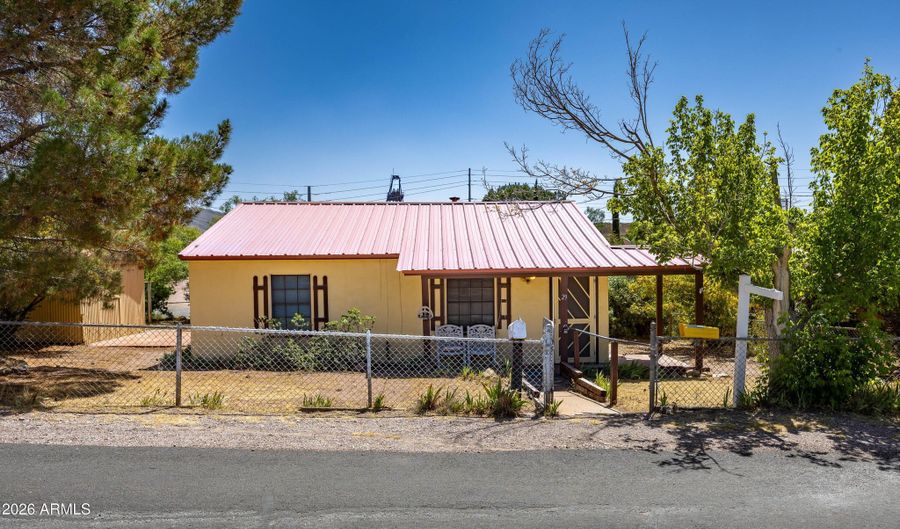 29 Hillside Ave, Bisbee, AZ 85603 - 2 Beds, 1 Bath