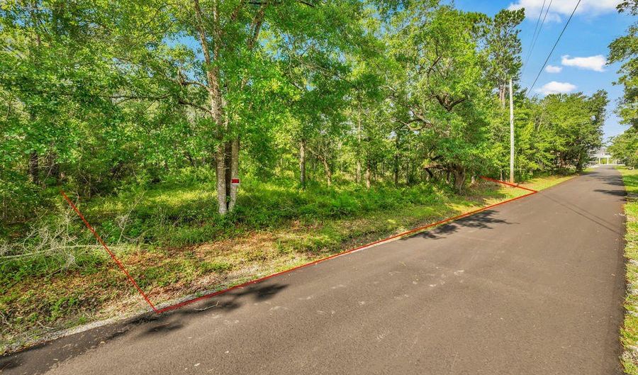 18 Th St, Bay St. Louis, MS 39520 - 0 Beds, 0 Bath