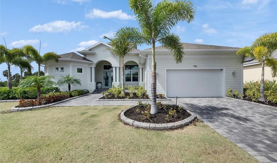 706 MANNS HARBOR Dr, Apollo Beach, FL 33572 - 4 Beds, 3 Bath