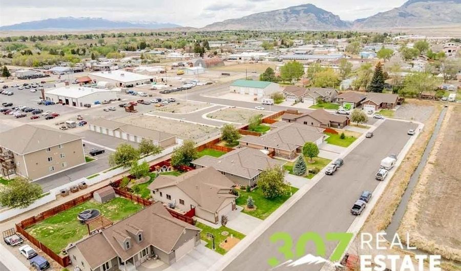 2832 Kent Ave, Cody, WY 82414 - 6 Beds, 3 Bath