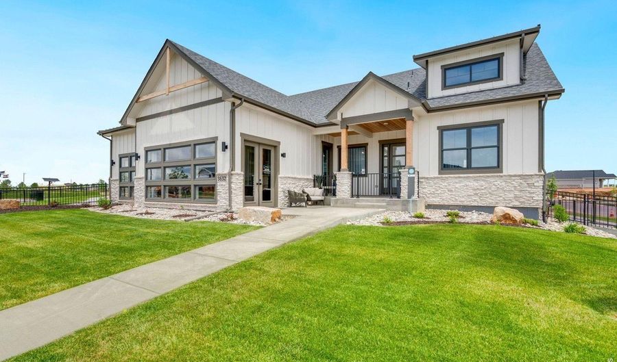 3632 N Buchanan Ct, Aurora, CO 80019 - 5 Beds, 4 Bath