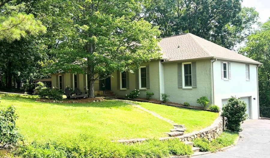 309 SKY Dr, Anniston, AL 36207 - 4 Beds, 3 Bath