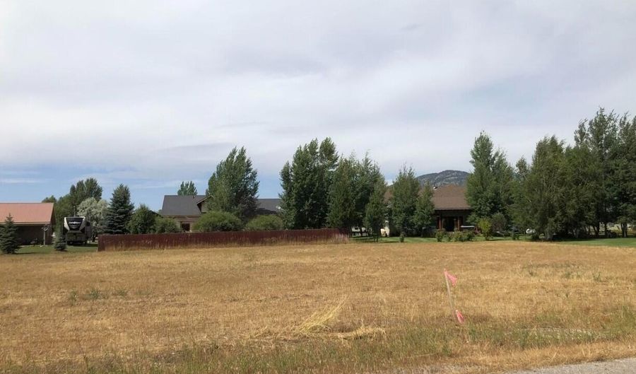 452 RIVER VIEW Dr, Alpine, WY 83128 - 0 Beds, 0 Bath