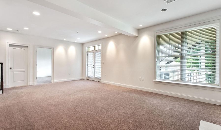 8319 QUARRY MANOR Ter, Bethesda, MD 20817 - 5 Beds, 6 Bath