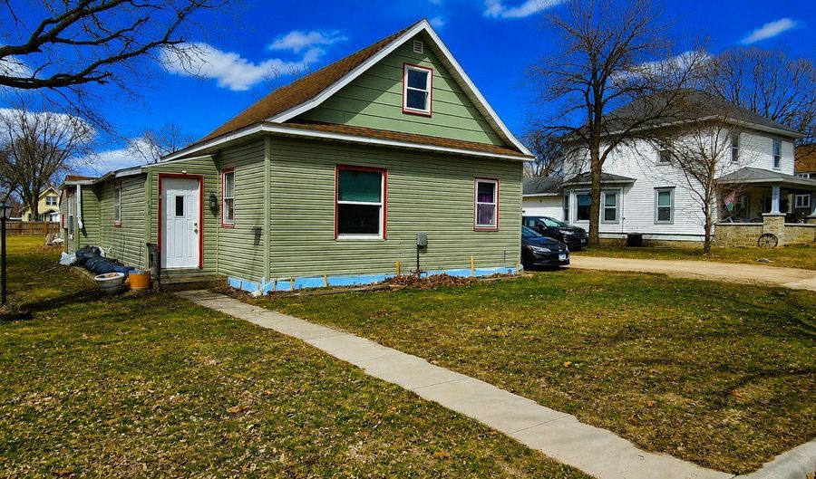 131 E Schlieman Ave, Appleton, MN 56208 - 2 Beds, 1 Bath
