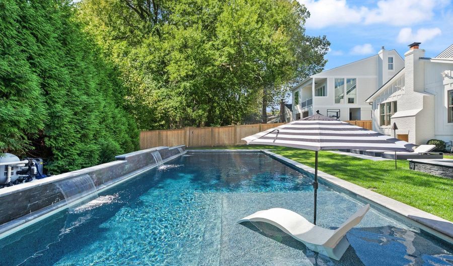 6032 28TH St N, Arlington, VA 22207 - 5 Beds, 4 Bath