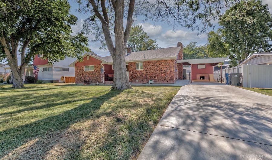 1316 Arlington Ave, Caldwell, ID 83605 - 4 Beds, 2 Bath