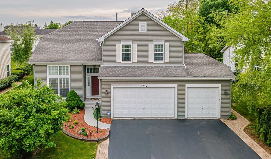 2324 Tracy Ln, Algonquin, IL 60102 - 4 Beds, 4 Bath