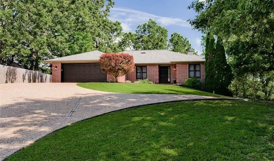 1 May Ln, Bella Vista, AR 72715 - 2 Beds, 3 Bath