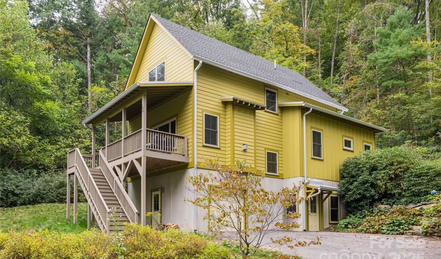 135 Spooks Branch Rd, Asheville, NC 28804 - 3 Beds, 3 Bath