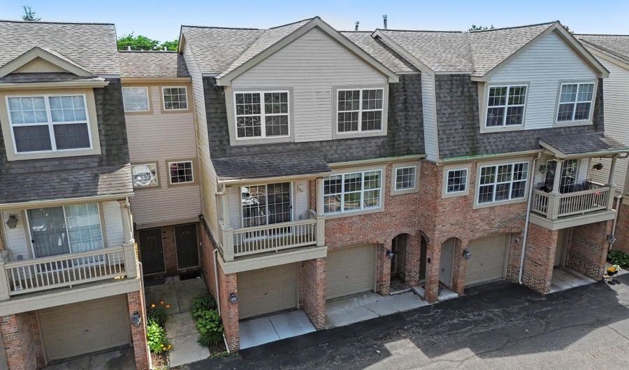 2878 Barclay Way, Ann Arbor, MI 48105 - 2 Beds, 3 Bath