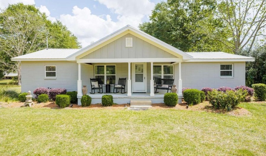 187 Jefferson Rd, Adel, GA 31620 - 3 Beds, 2 Bath