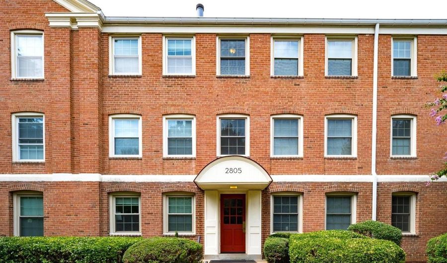 2805 ARLINGTON Blvd, Arlington, VA 22201 - 2 Beds, 1 Bath