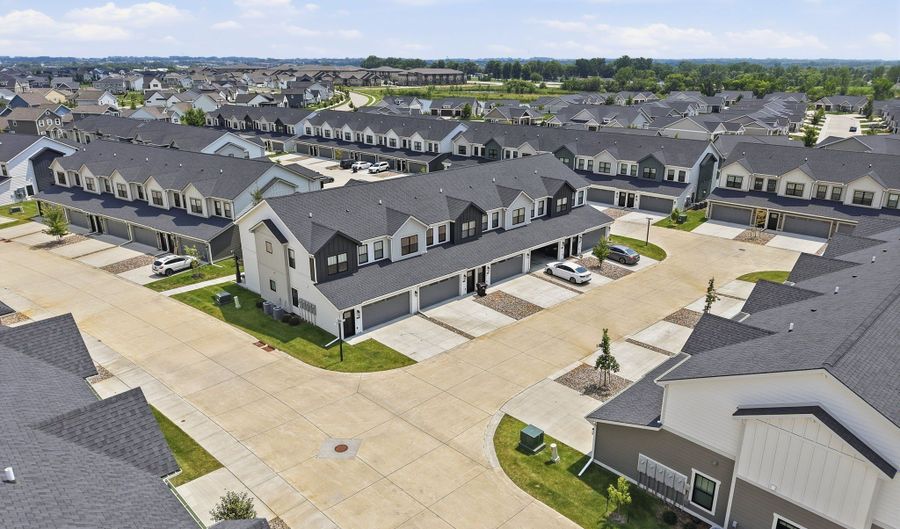 2305 SW Parkway Ln, Ankeny, IA 50023 - 3 Beds, 3 Bath
