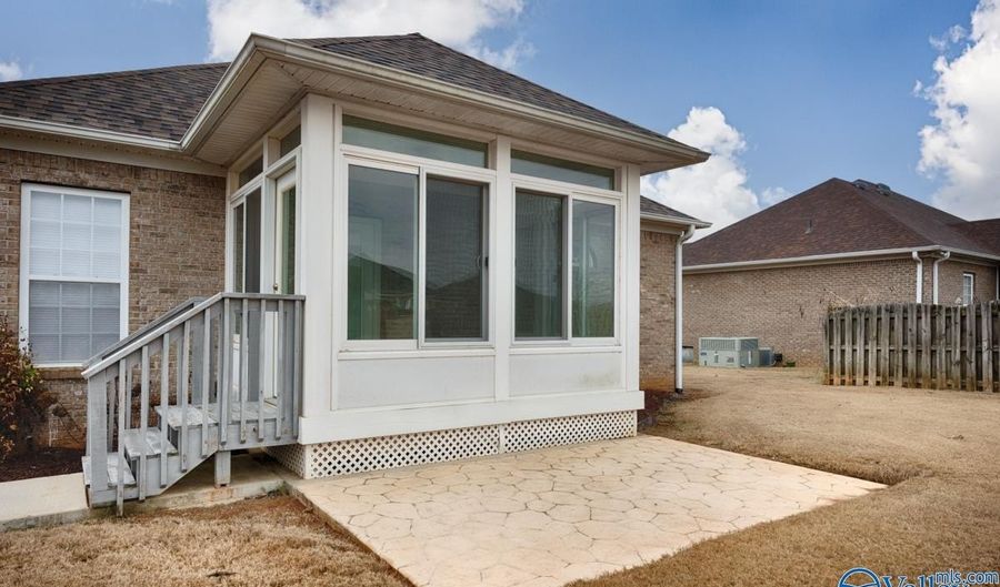 25544 Caldera Dr, Athens, AL 35613 - 3 Beds, 2 Bath