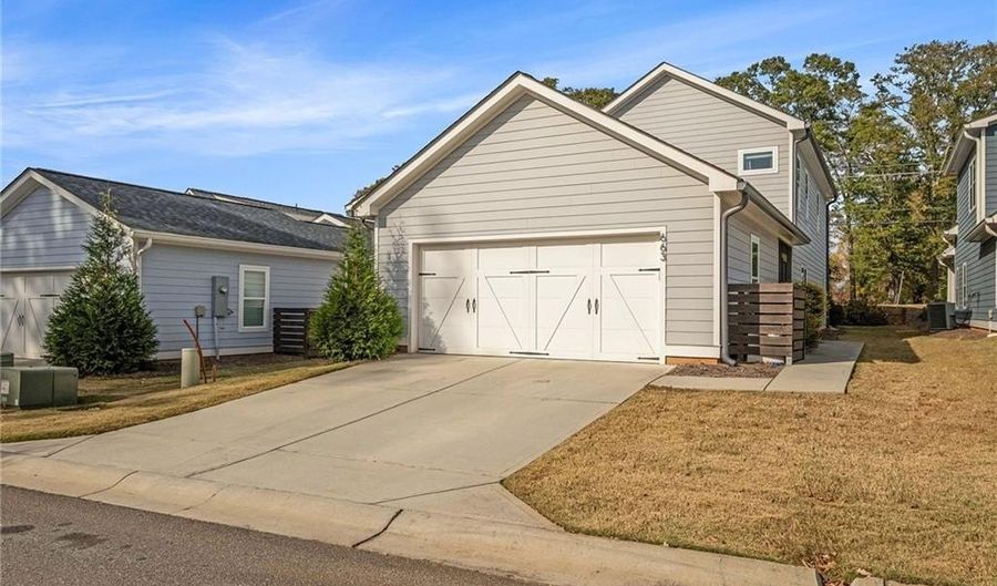 663 Oglethorpe Ave, Athens, GA 30606 - 4 Beds, 3 Bath