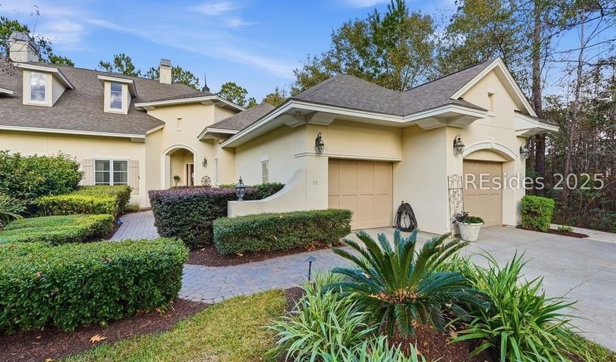 10 Hasty Point Pl, Bluffton, SC 29909 - 3 Beds, 4 Bath