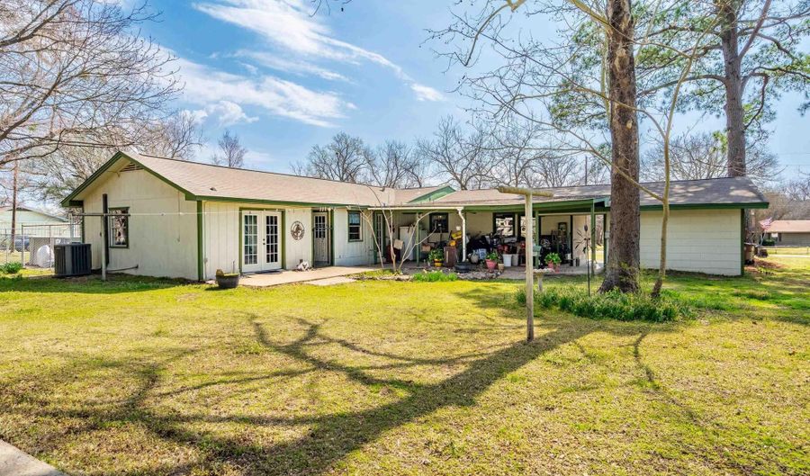 609 E Quitman St, Alba, TX 75410 - 3 Beds, 2 Bath
