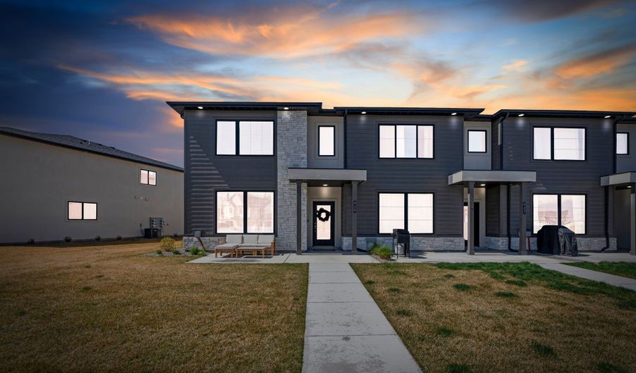 929 S 950 W, American Fork, UT 84003 - 3 Beds, 3 Bath