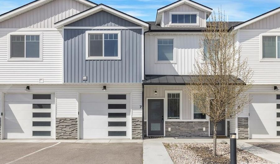 179 Park Lawn Dr 7, Chubbuck, ID 83201 - 3 Beds, 3 Bath